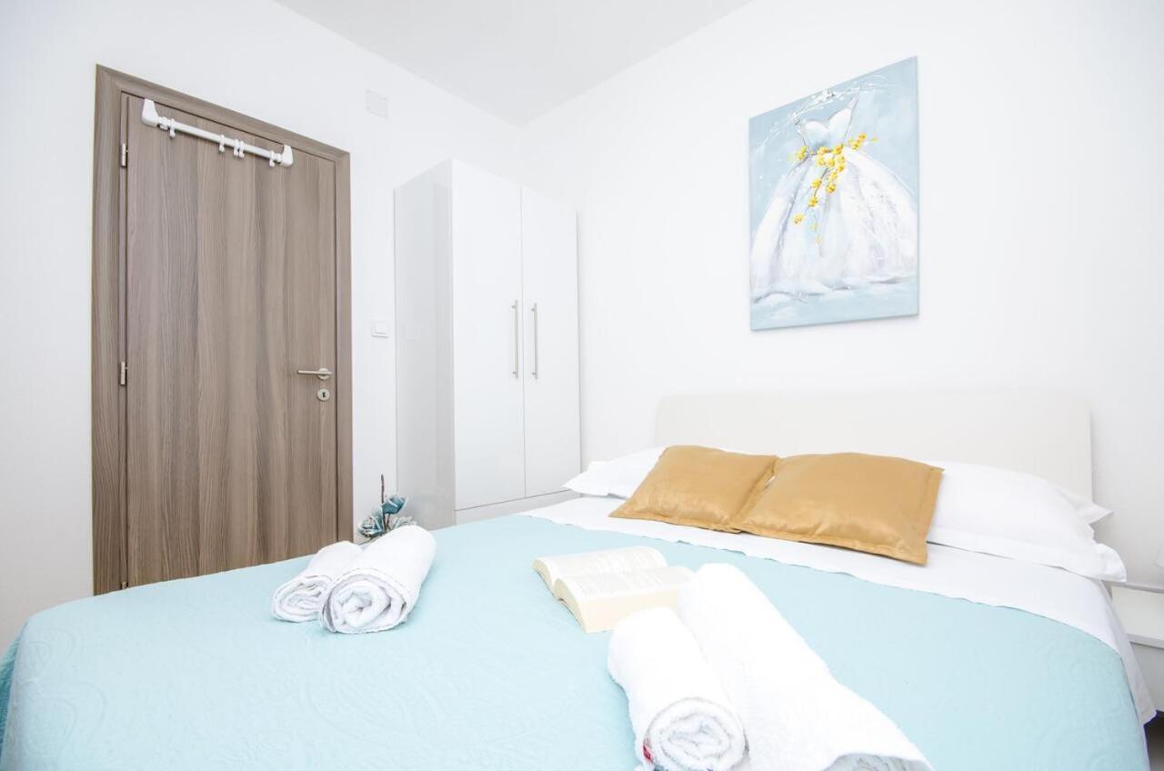Apartments City View Трогір Екстер'єр фото