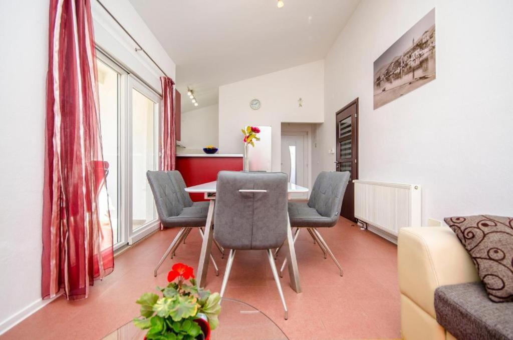 Apartments City View Трогір Екстер'єр фото