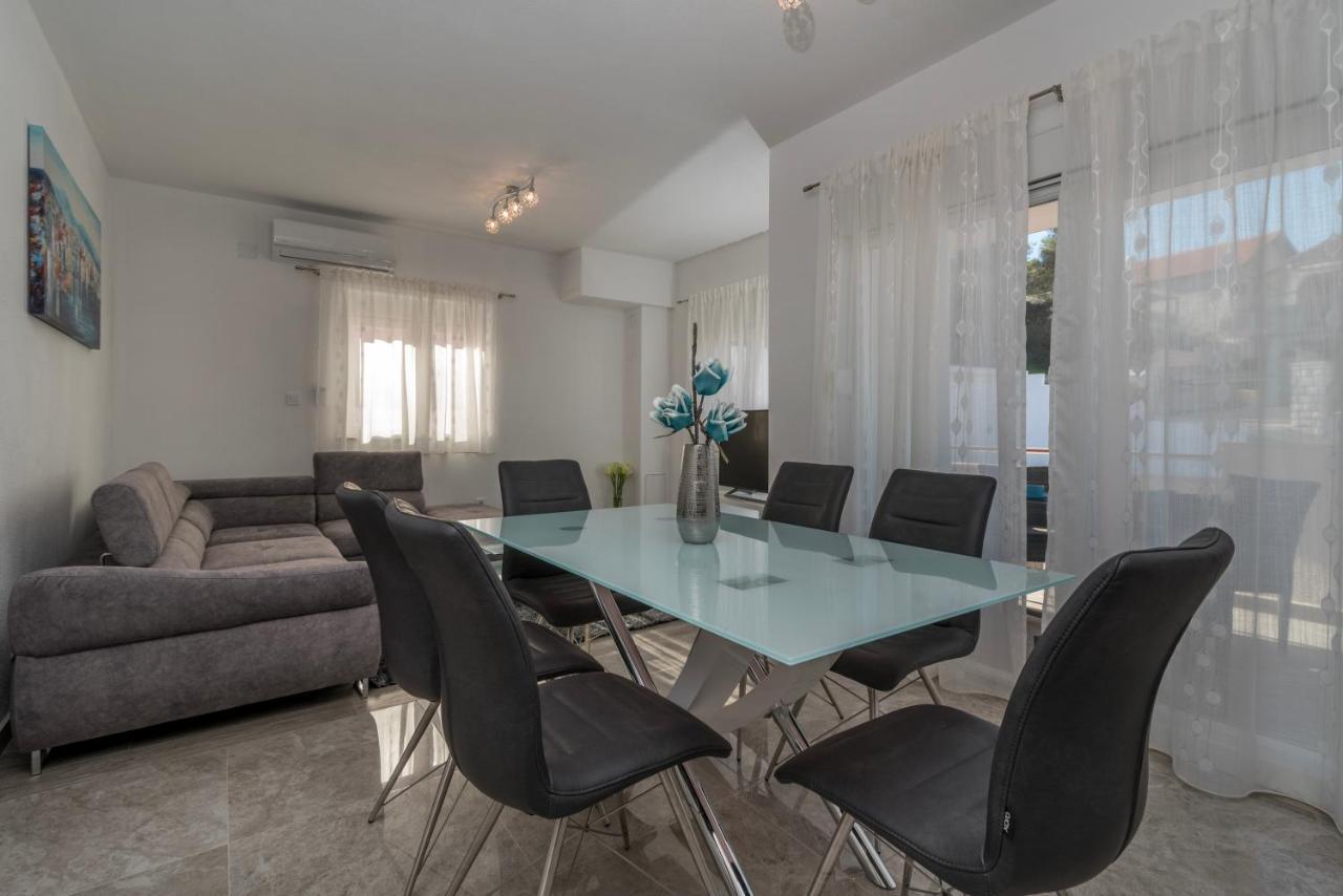 Apartments City View Трогір Екстер'єр фото